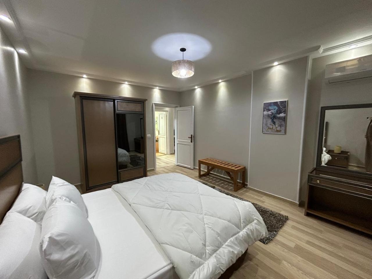 Skyline Luxury Suites 5 Mins From Cairo Airport Dış mekan fotoğraf