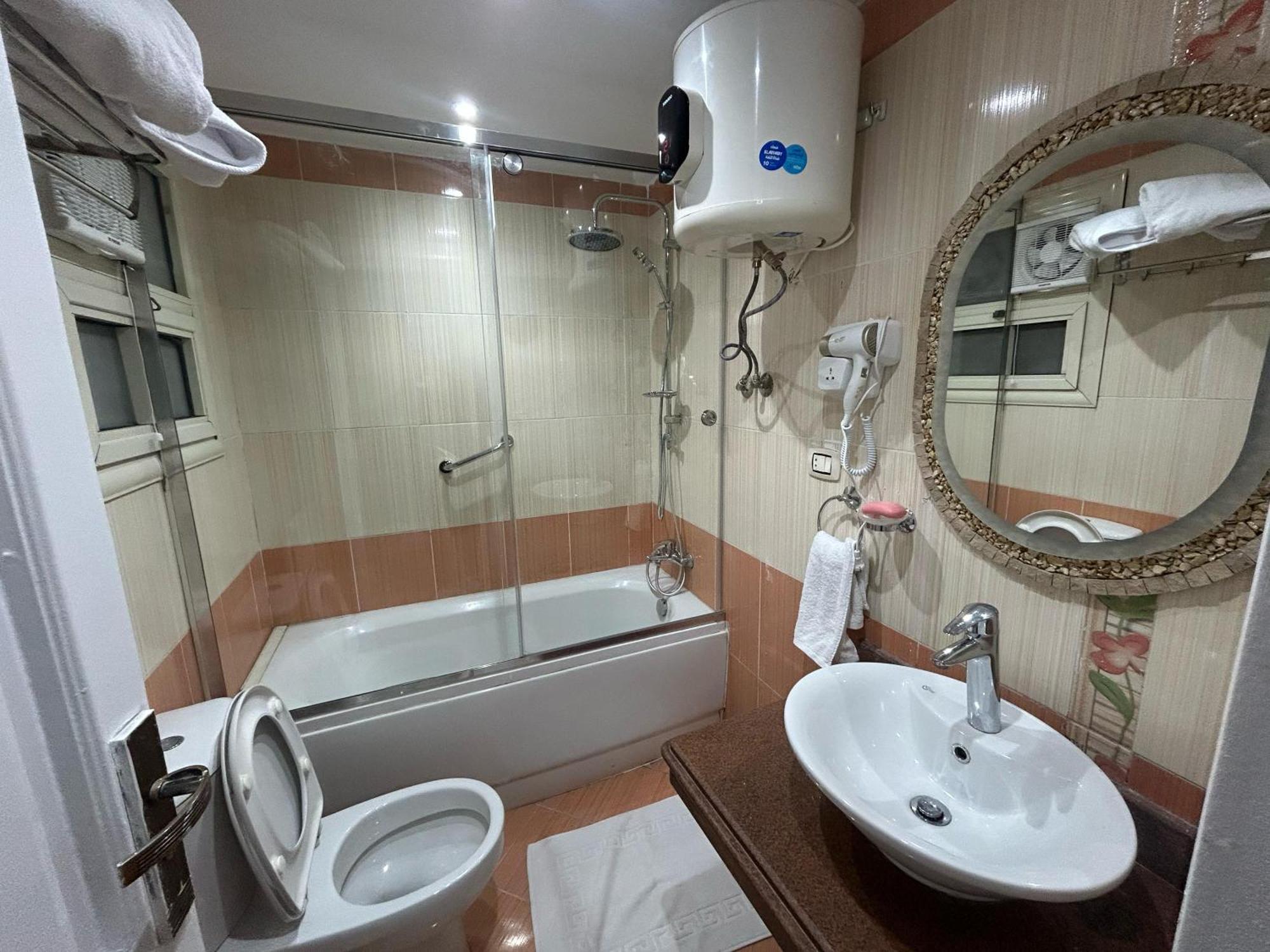 Skyline Luxury Suites 5 Mins From Cairo Airport Dış mekan fotoğraf
